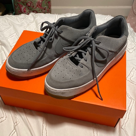 Nike Air Force 1 Sage low ‘cool grey’ - Picture 1 of 8